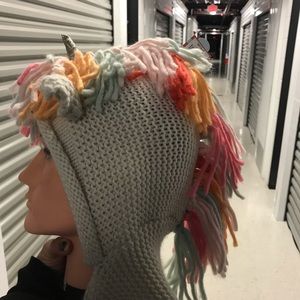 Cat & Jack Unicorn Knitted Hat/Scarf With Pockets & Colored Yarn As Mane Firm Pr